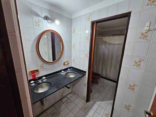 Quinta En Venta En Cañuelas Con Piscina, Quincho Y Casa De Casero.