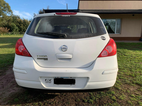 Nissan Tiida 1.8 Visia 5 p