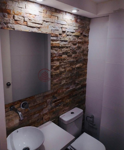 Oportunidad En Venta - Apartamento De Dos Dormitorios Playa Mansa- Ref: 2555