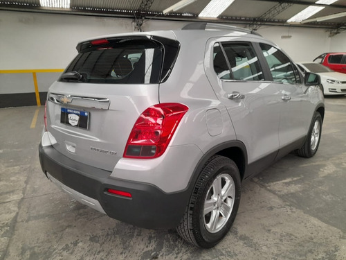 Imagen 3 de 9 de Chevrolet Tracker