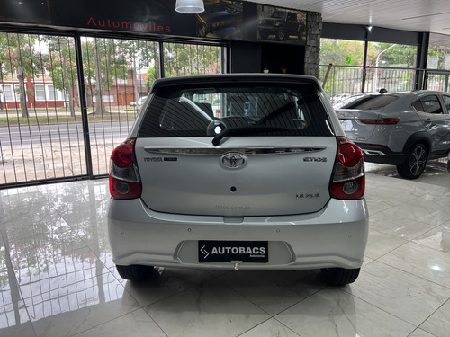 Toyota Etios 1.5 Xls At
