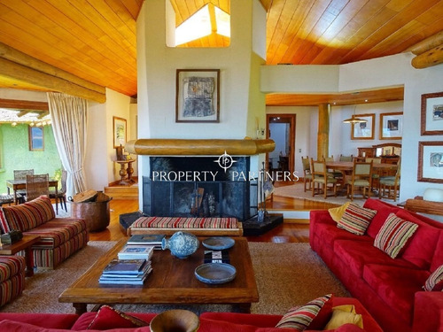 Lujosas Casas Con Orilla De Lago Villarrica