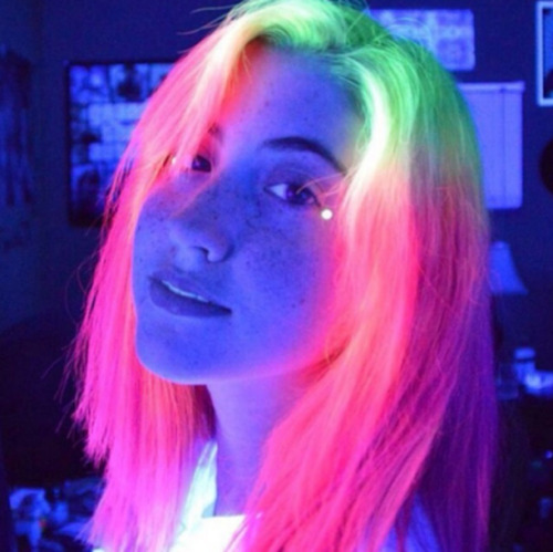 Pinta Pelo Flúo Pintura Para Cabello X 4 Colores Cotillón