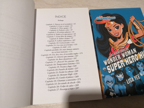 Libros.monster High. Wonder Woman. (Usado)