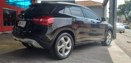 Imagem 4 de 10 de Mercedes-benz Gla 200 1.6 Cgi Advance 16v Turbo 2019