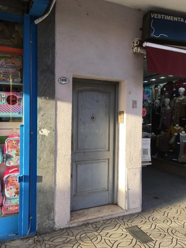 Imagen 3 de 28 de Departamento Tipo Casa En Alquiler En Lanus Este