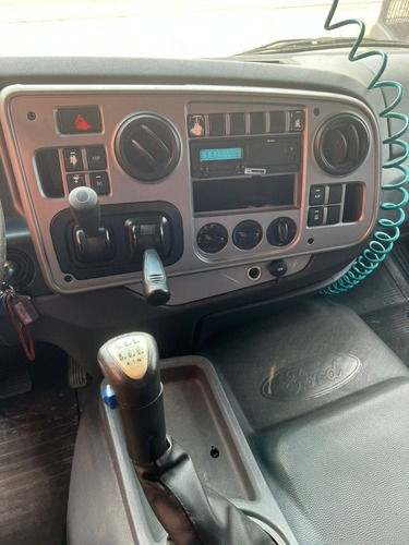 Imagem 9 de 25 de Ford Cargo 1933 4x2 Toco Ano 2014
