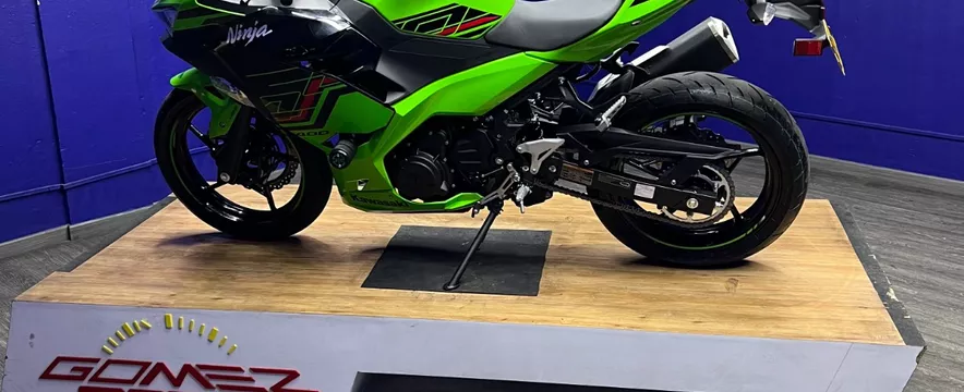 Kawasaki Ninja 400 2024
