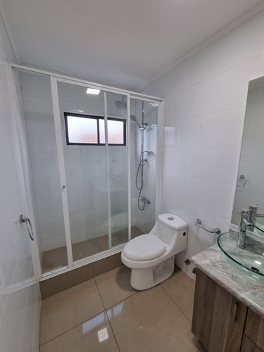 Broker Bosques 3d- Escrit- Piscina- 3 B- Llegar Y Habitar