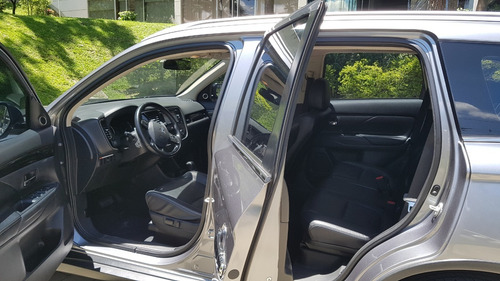 Mitsubishi Outlander 3.0 Automatico 2017 4x4