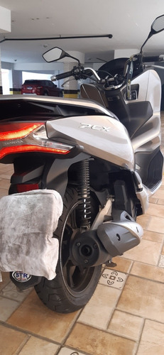 Imagem 5 de 6 de Honda Pcx