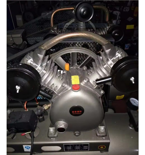 Compresor De Aire Industrial 100 Litros 220v 145 Psi Isonic