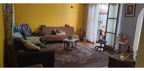 Vende Casa Grande 4 Dorm, 2 Baños, A Pocas Cuadras Metro Rod