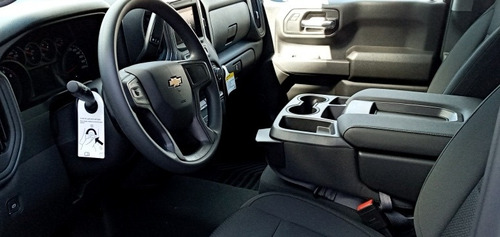 Chevrolet Silverado Custom