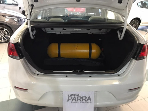 Fiat Nuevo Siena El 1,.6 16v C/gnc - 2014 - Blanco