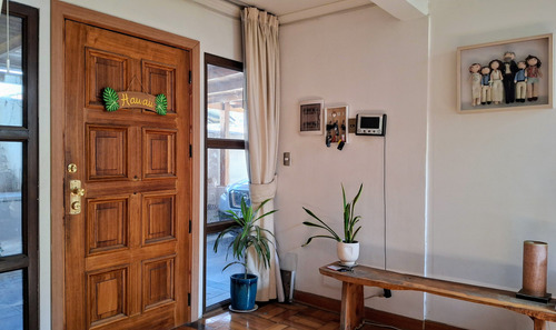 Casa Moderna Y Amplia 5d/4b Con Quincho En Arriendo