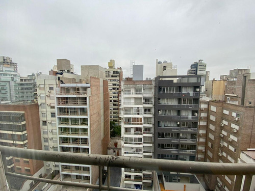 Imagen 16 de 30 de Departamento De 2 Dormitorios En Venta Con Cochera Frente Al Rio Centro Rosario