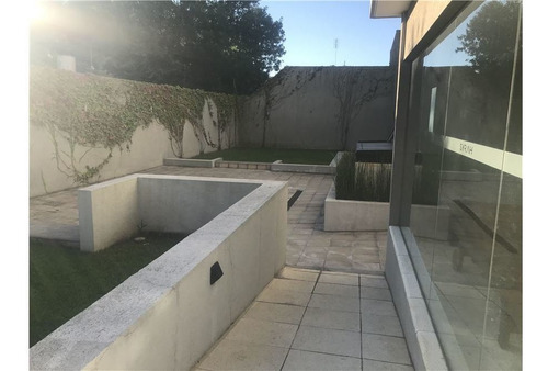 Imagen 16 de 29 de Venta Departamento 2 Dormitorios Beccar Cochera