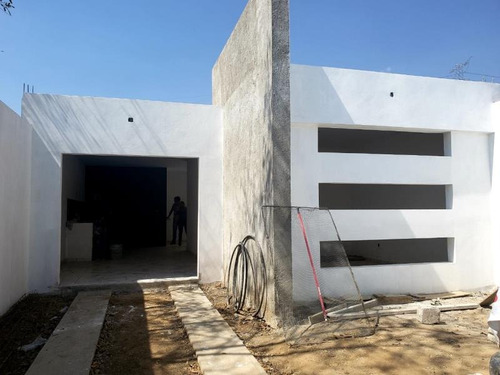 Imagen 2 de 12 de Casa Sola En Venta Lazaro Cardenas