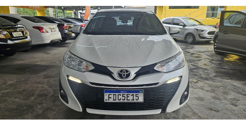 Toyota Yaris 1.3 16V FLEX XL LIVE MULTIDRIVE