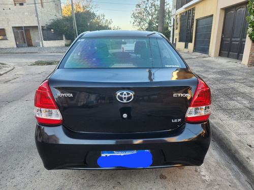 Toyota Etios 1.5 Sedan X