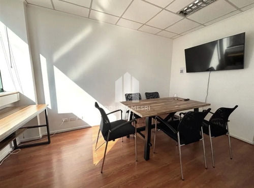 Oficina 2 Privados Grandes , Recepción , 2 Baños , Aire