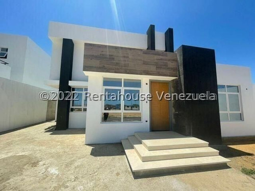 Imagen 2 de 11 de Casa De Gran Diseño Vanguardista, En Plena Construcción. Ubicada En Zarabon-maraven. Propiedad Financiable. #22-15983