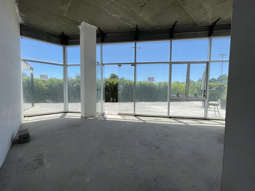 Imagen 6 de 20 de Local-venta/alquiler- Office Park Pilar