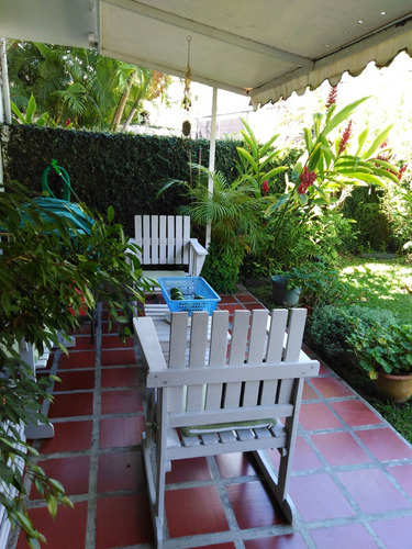 Se Vende Town House En Lomas De Prados Del Este