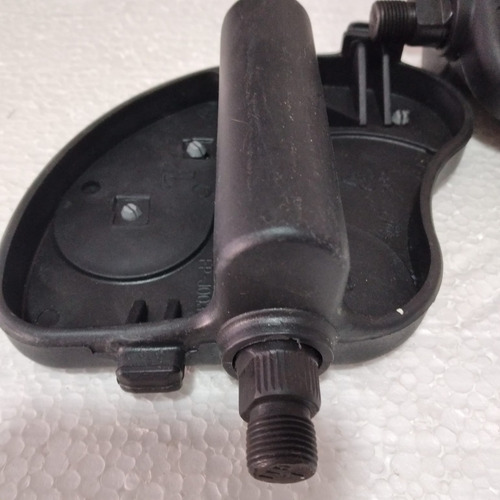 Imagen 4 de 4 de Pedales Para Bicicleta Fija A Rosca 1/2 X Par