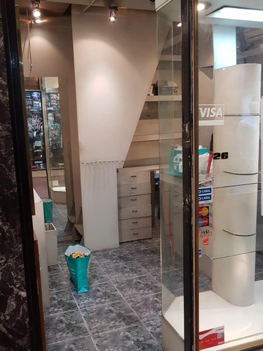 Local En Galeria Gran Rivadavia - 18 M² - Ramos Mejía