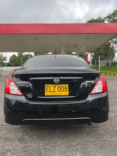 Nissan Versa 1.6 Advance