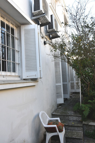Amplia Casa En Venta, Tres Dormitorios - Pocitos Nuevo