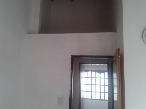 Imagen 9 de 11 de Duplex En Venta En Ituzaingo Norte