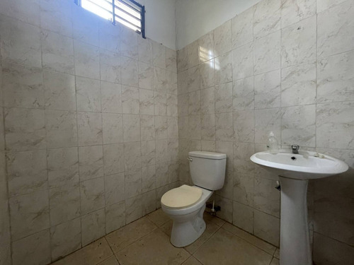 Imagen 9 de 12 de Local Comercial En Venta En El Centro De Valencia Cód 142115