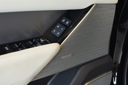 Imagem 10 de 12 de Land Rover Range Rover Velar 3.0 P340 Gasolina R-dynamic Se
