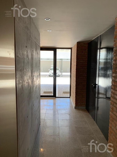 Venta-departamento -dos Dormitorios-cochera- Microcentro-