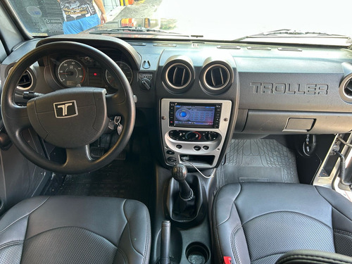 Troller T4 3.2 2p