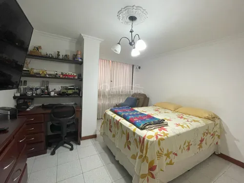 Apartamento En Venta En El Poblado. Cod V776057