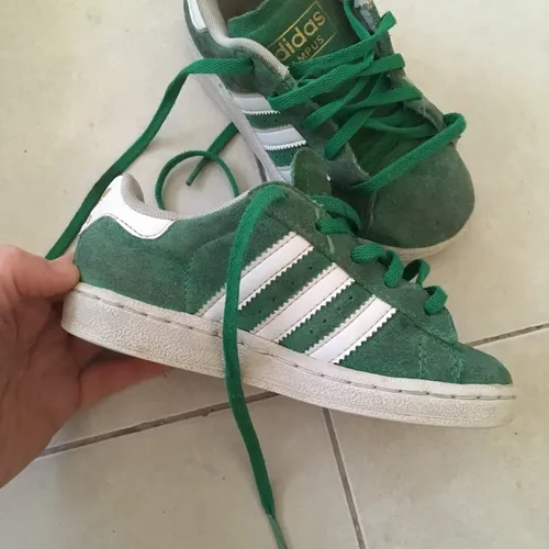 {keywor d} adidas gazelle niño 33