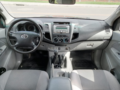 Toyota Hilux 4x4 2.7 Cc