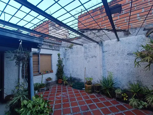 Casa En Venta En Conquistadores. Cod V4042