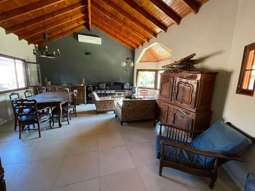 Imagen 9 de 26 de Chalet Castelli Al 600 750 M2 De Terreno