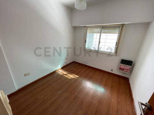 Imagen 14 de 23 de Departamento Pb Con Patio Y Cochera De 1 Dormitorio