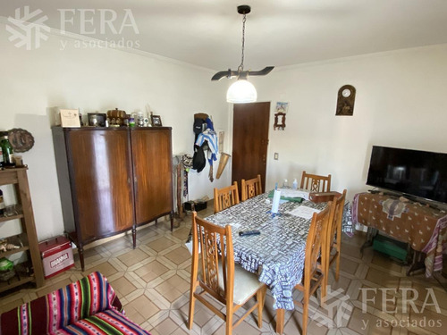 Imagen 3 de 10 de Venta De Departamento De 2 Ambientes En Sarandi (27893)