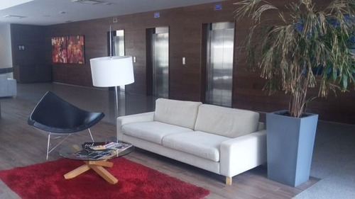 Imagen 3 de 20 de Oficinas Edificio Black