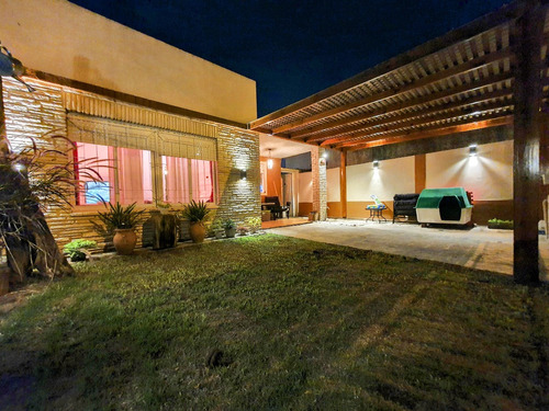 Casa Remodelada A Nueva,cerca Del Centro De Moron