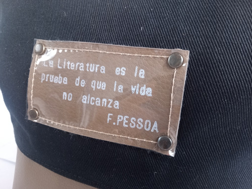 Neceser Cartuchera Con Frase - Entreletrasytelas Negro Beige Lisa
