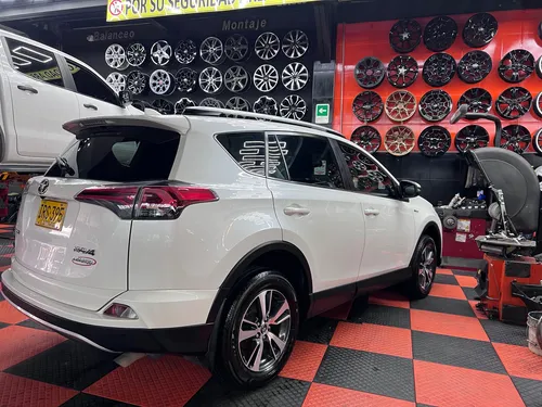 Rav4,automática,sonruff,mantenimiento Distoyota,único Dueño