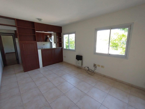 Imagen 5 de 18 de Departamento En Alquiler En La Plata Calle 10 Esq 36 Dacal Bienes Raices